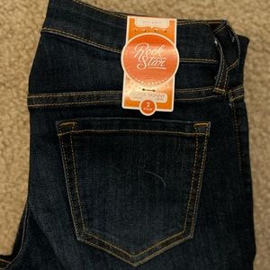 Brand new skinny jeans size 2